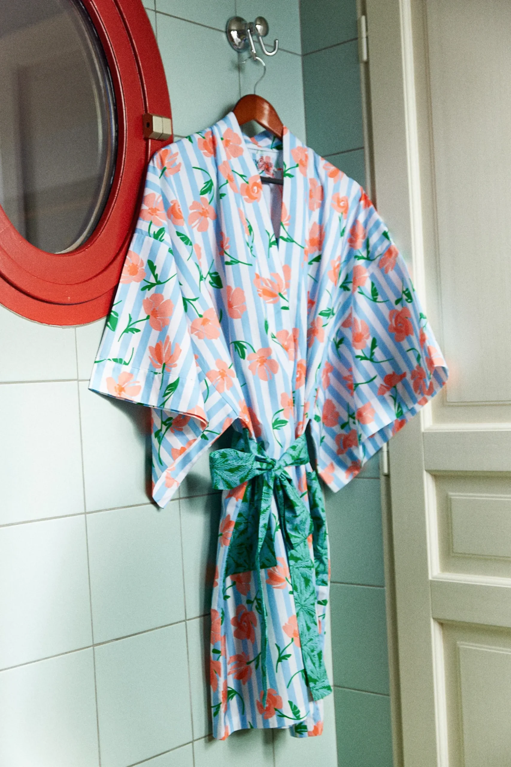 Make My Lemonade DESHABILLE THALULA FLOWERS STRIPES BLUE< Le Linge|Homewear