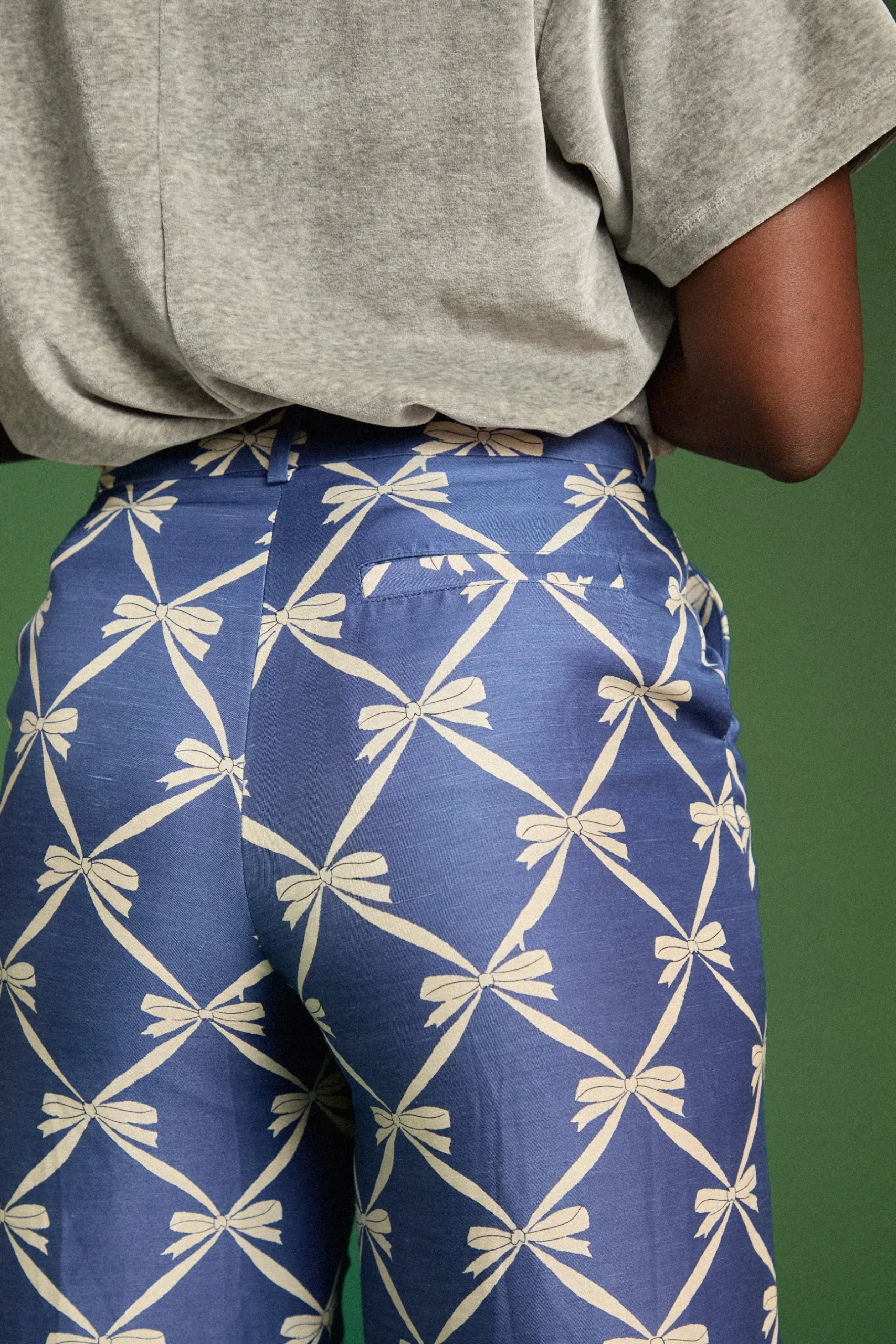 Make My Lemonade PANTALON KARL RUBAN BLEU< Pantalons